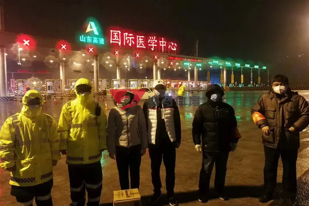 岂曰无衣，与子同裳。谈球吧助力槐荫区政协抗击新冠肺炎疫情。